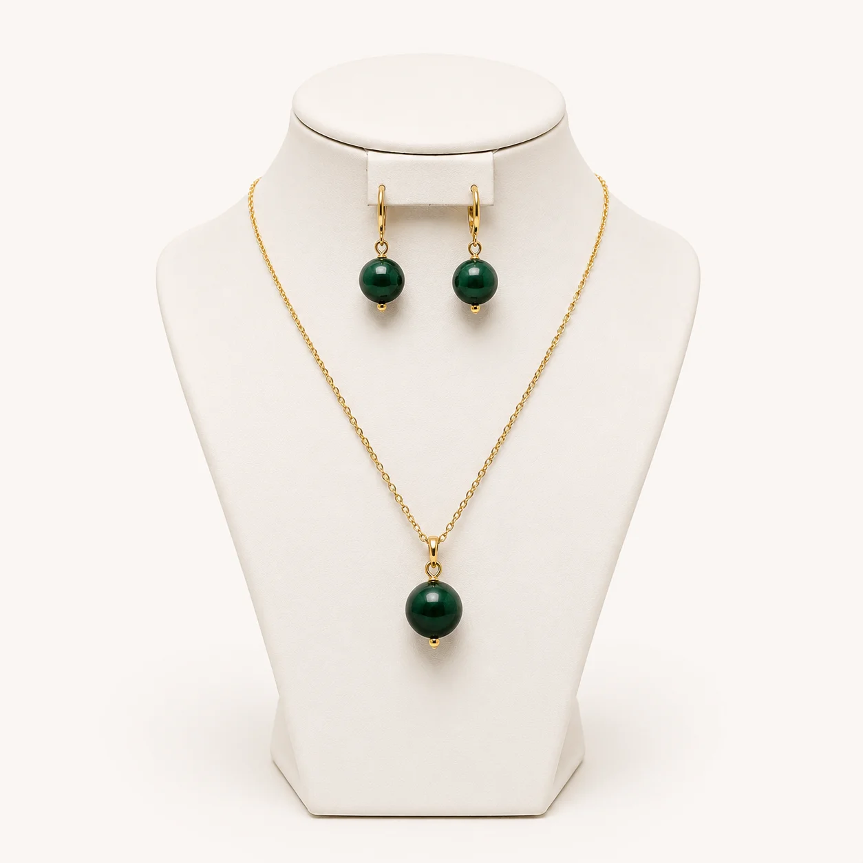 Parure pierre verte & métal doré — collier + boucles