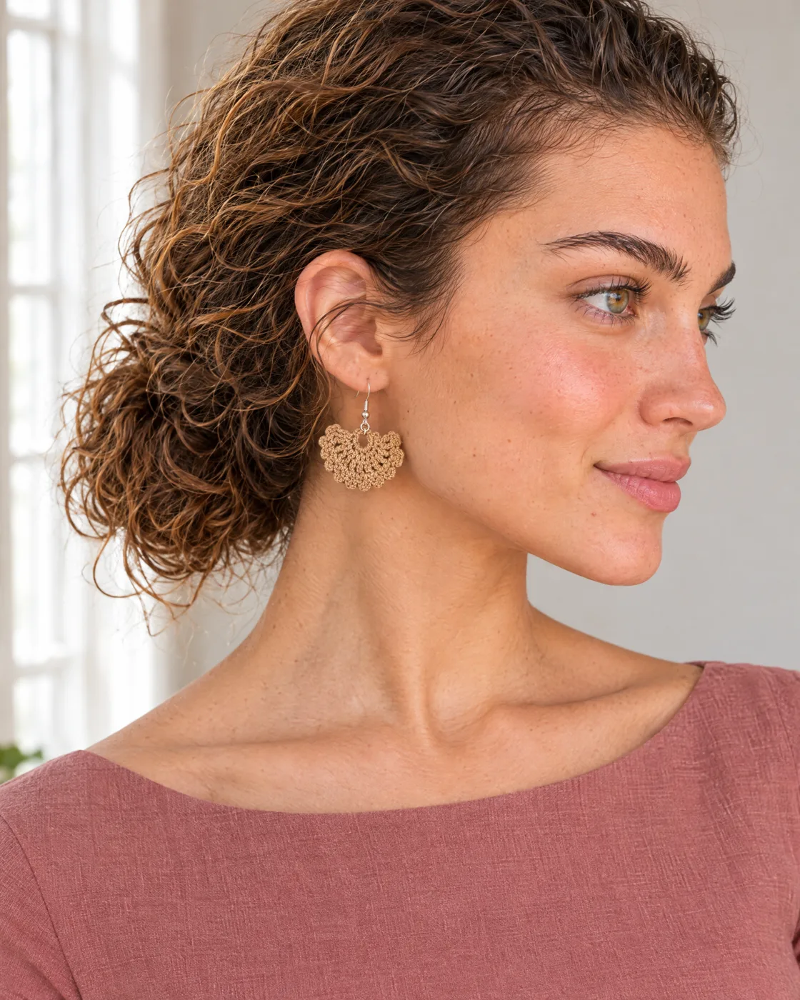 Boucles d’oreilles au crochet — de près