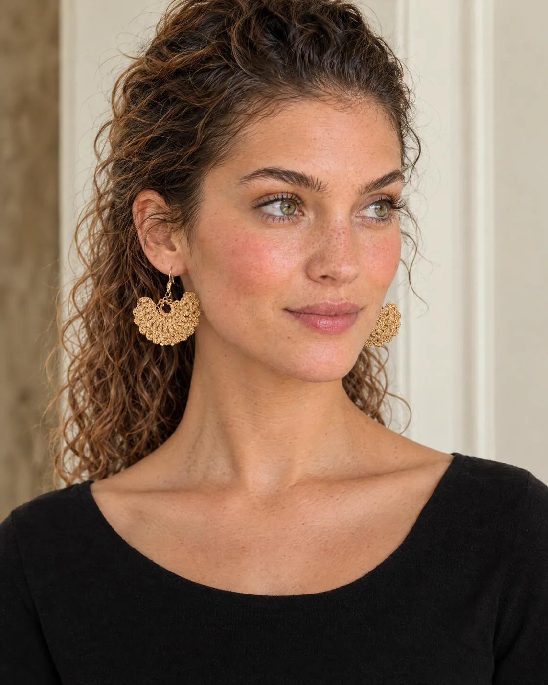 Boucles d’oreilles au crochet — portées