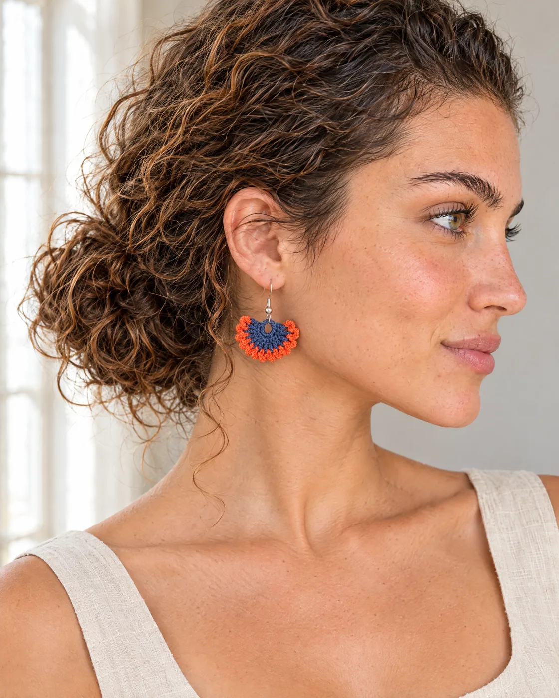 Boucles d’oreilles au crochet — de près