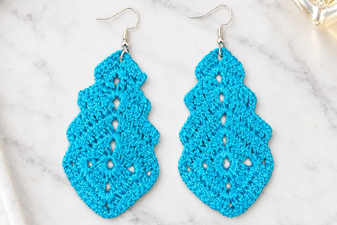 Boucles d’oreilles au crochet — détail