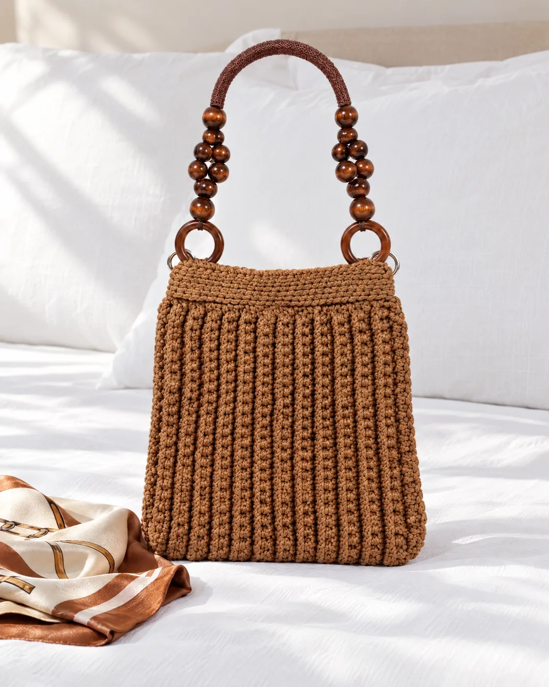 Sac au crochet à maille côtelée — mise en valeur