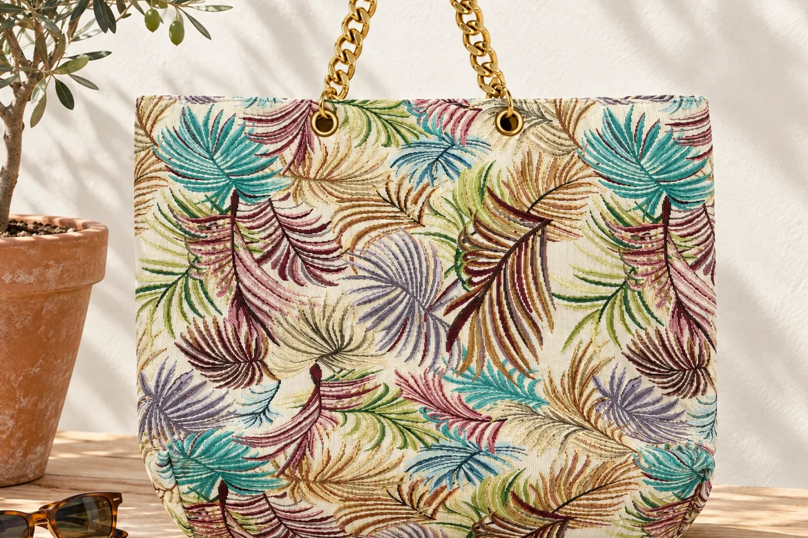 Sac de plage en tissu jacquard à chaîne dorée — détail
